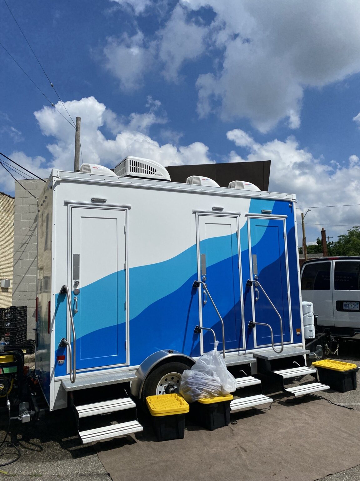 Nonprofit brings in shower trailer for Kalamazoo’s homeless population